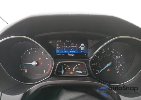 2016 Ford Focus Se z USA, uszkodzony, nr VIN 1FADP3FE1GL219260